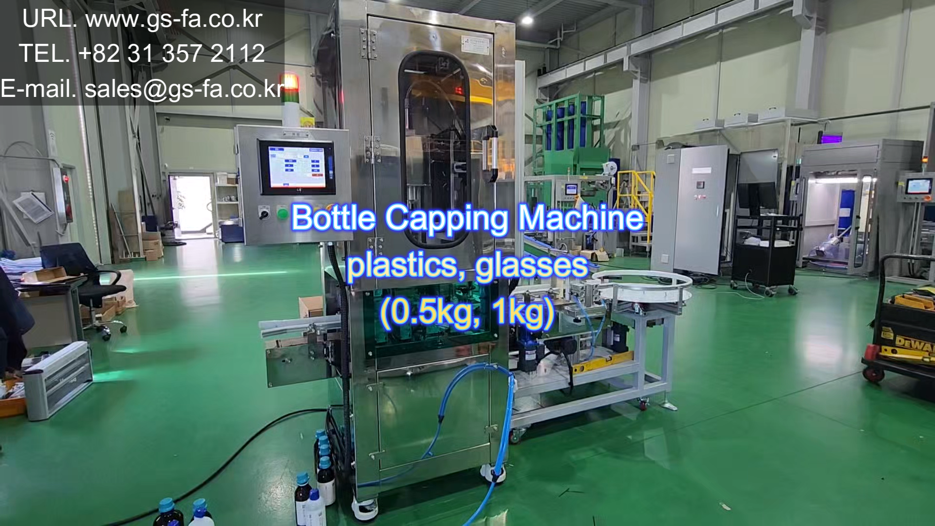 Bottle capping machine